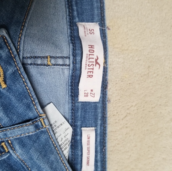 Hollister Jeans - Picture 2 of 2